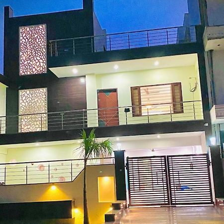 Gold Residency By Expo View Bed and Breakfast Greater Noida Exteriör bild