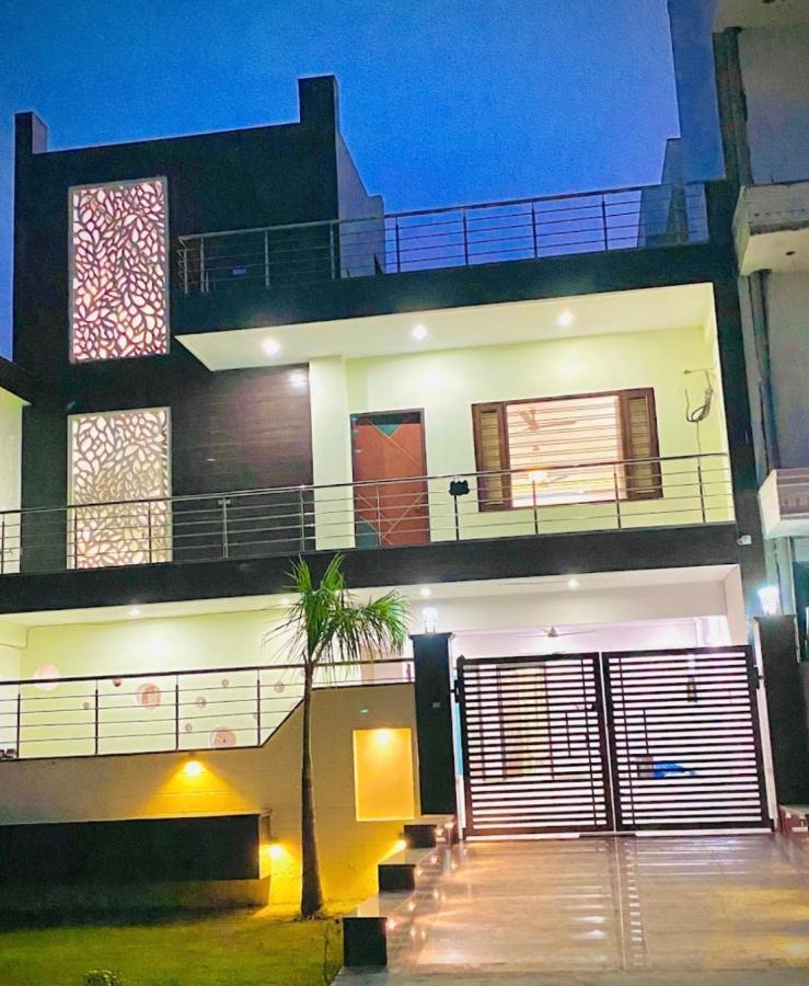 Gold Residency By Expo View Bed and Breakfast Greater Noida Exteriör bild